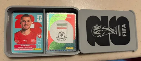 NO AMS M Double Stack, Panini Stickers. 120 total stickers.
