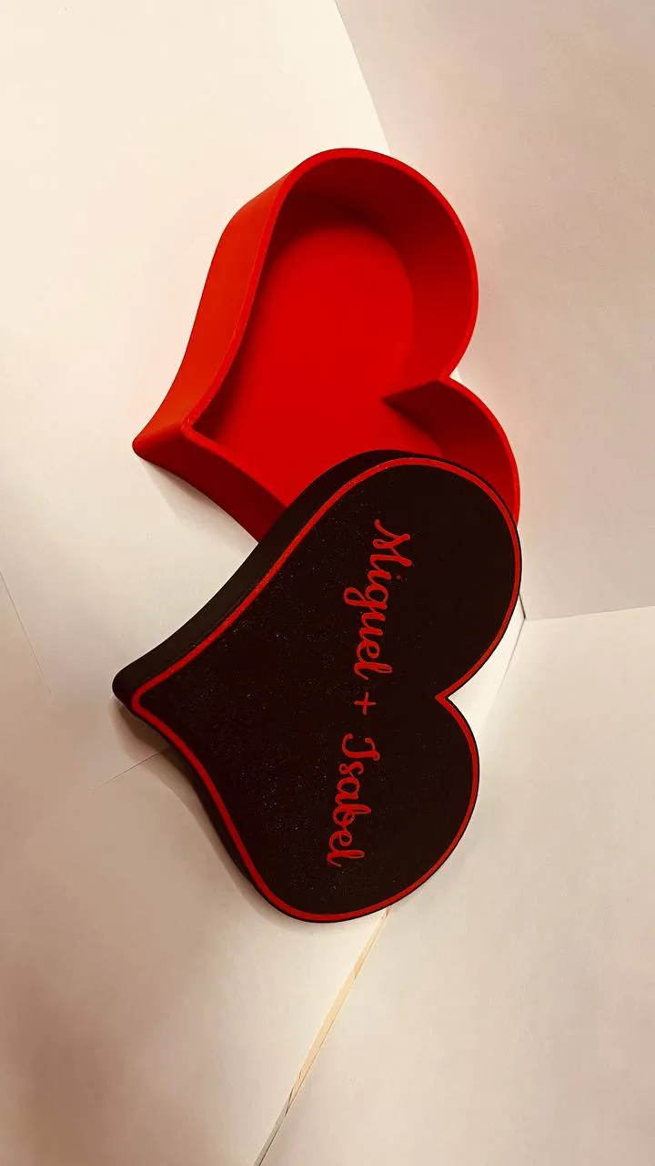 BOX VALENTINS TAG WITH PERSOALEZED NAMES