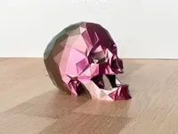 Crâne low poly décoratif — photo 3