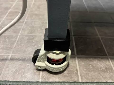 Heavy duty wheels adapter for Küpper workbench