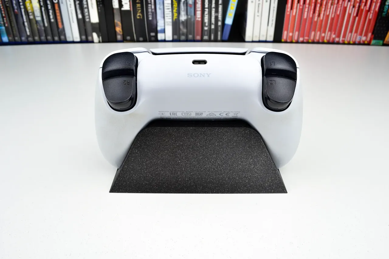PS5 Controller Stand (Dualsense) view 2