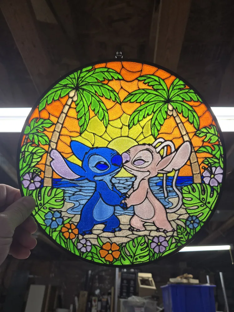 Stained Glass Alien character - Free 3D Print Model - MakerWorld