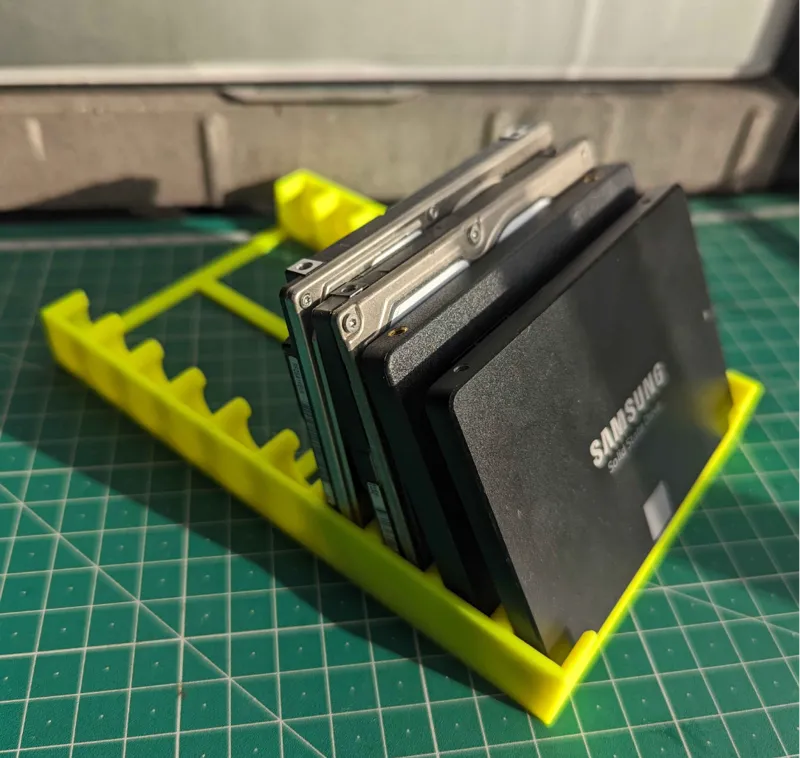 SSD Tray for 10x 2.5" Drives