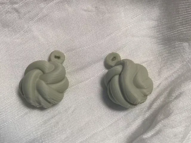立体麻花耳环