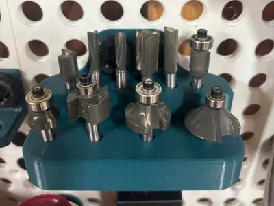 Threadboard Router Bit Holder