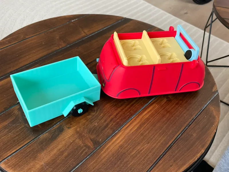 Peppa Wutz Peppa Pig  Auto Anhänger Car Trailer  