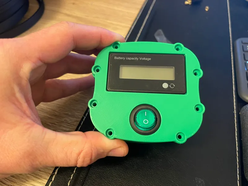Capacity meter with charge stop