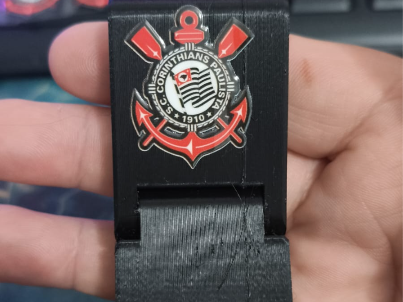 Suporte de Celular com Abridor de Latas - 1