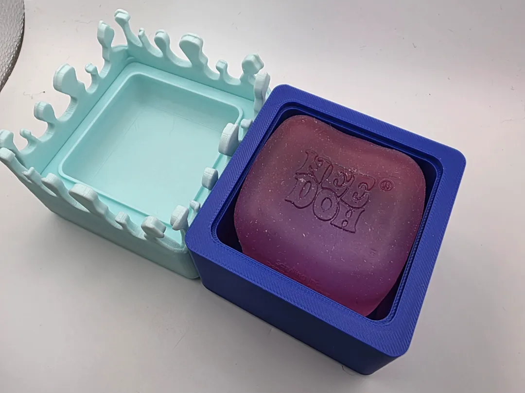 Boîte de rangement effet fondant pour NeeDoh Nice Cube