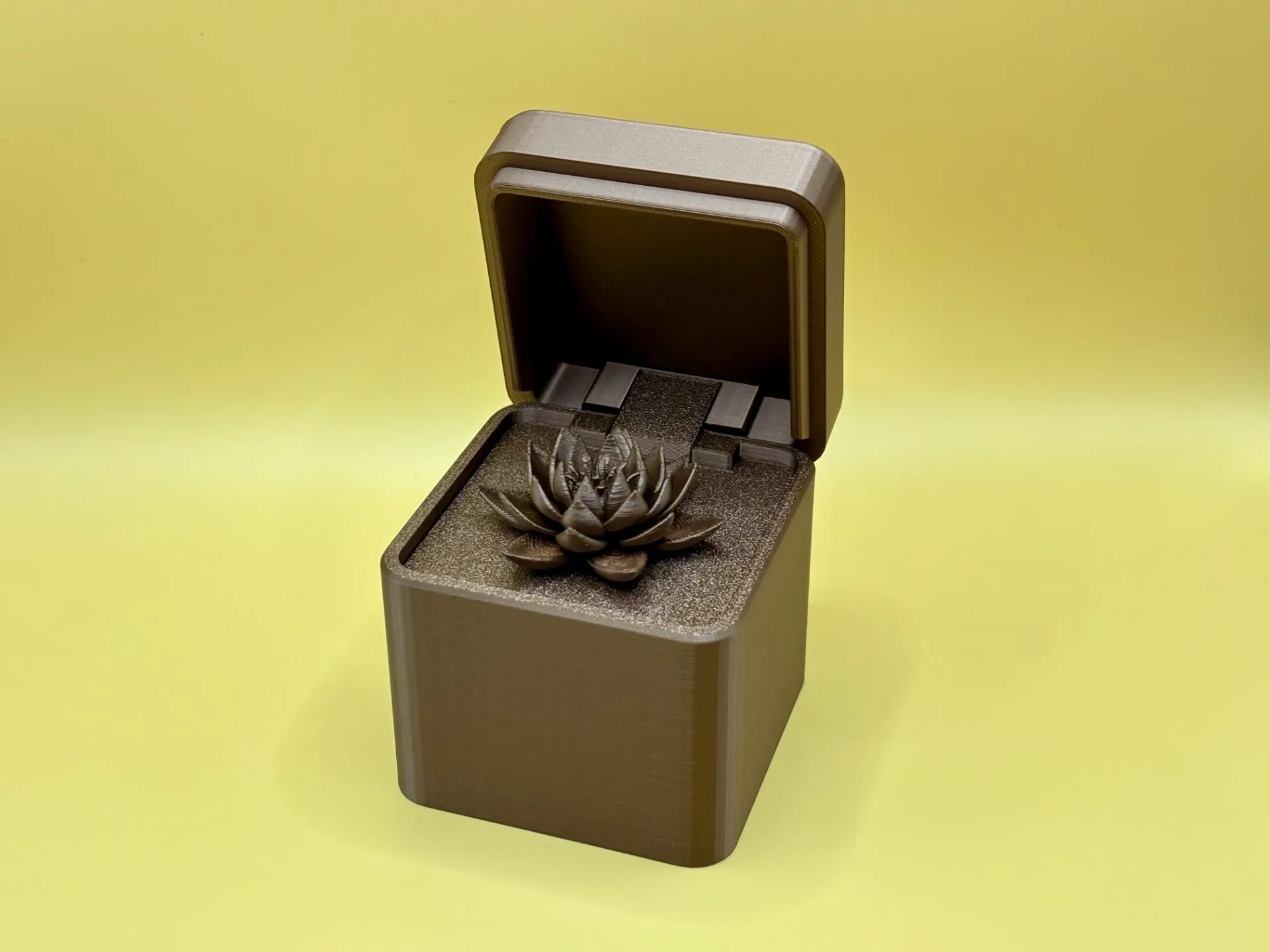 Miniatura 1 do modelo 3D 旋转睡莲八音盒