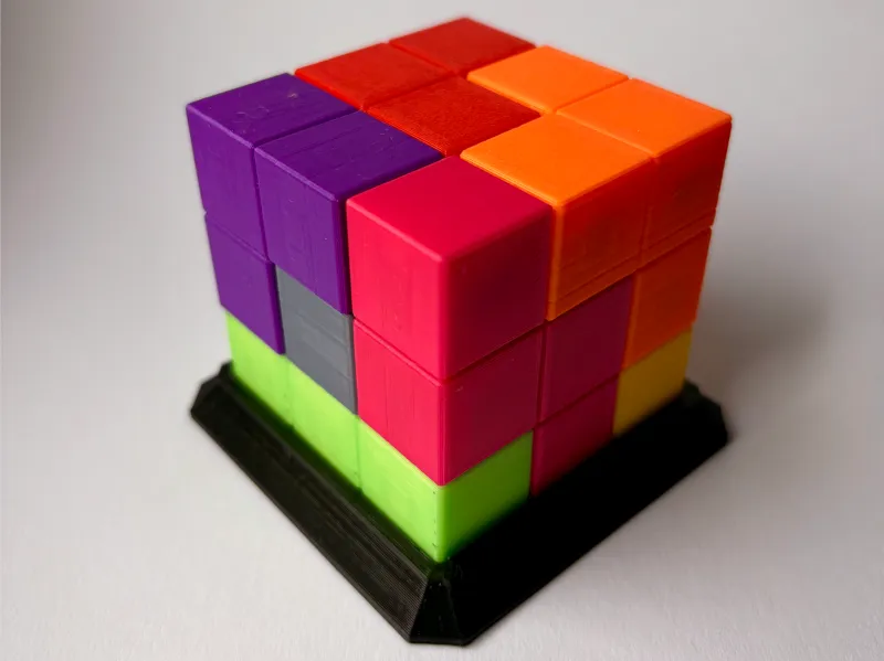 Cubicco - SOMA cube 3D puzzle (magnetic)