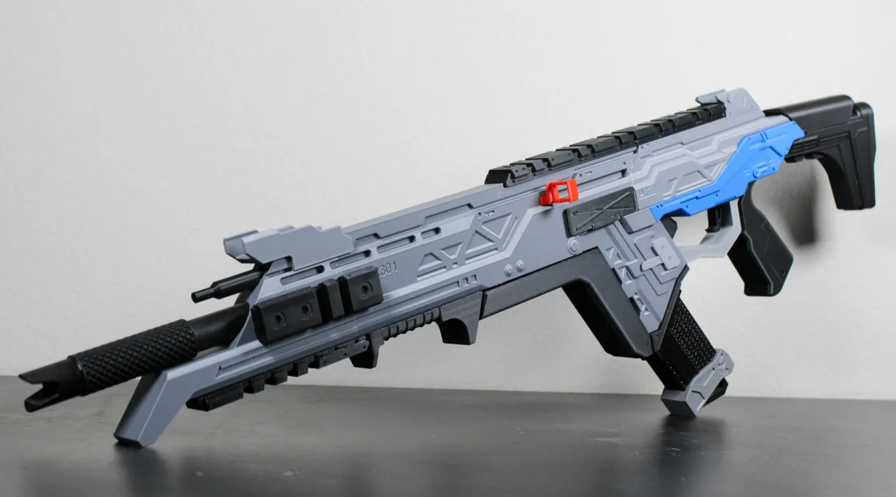 Apex Legends - R301 Carbine Prop Replica view 2