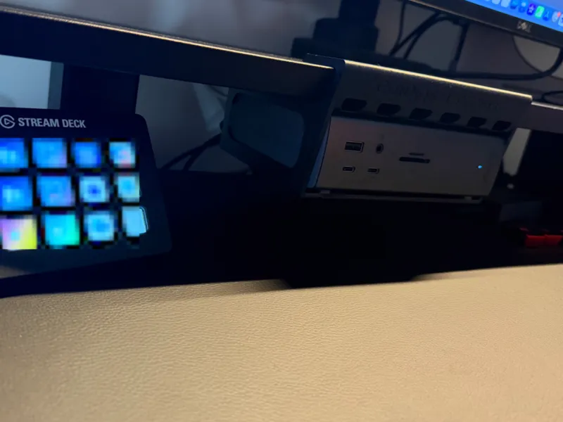 CalDigit TS5 Plus Mount Case