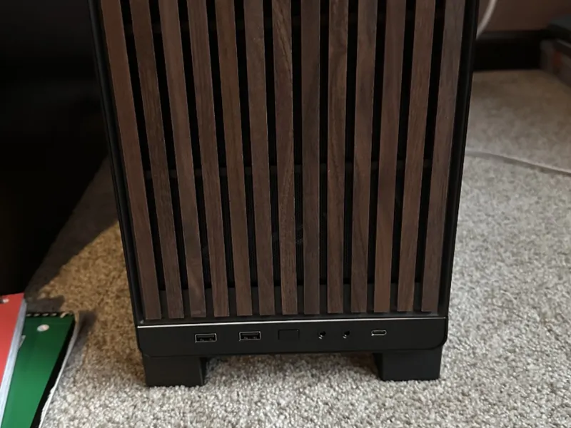Lian Li A3 case feet