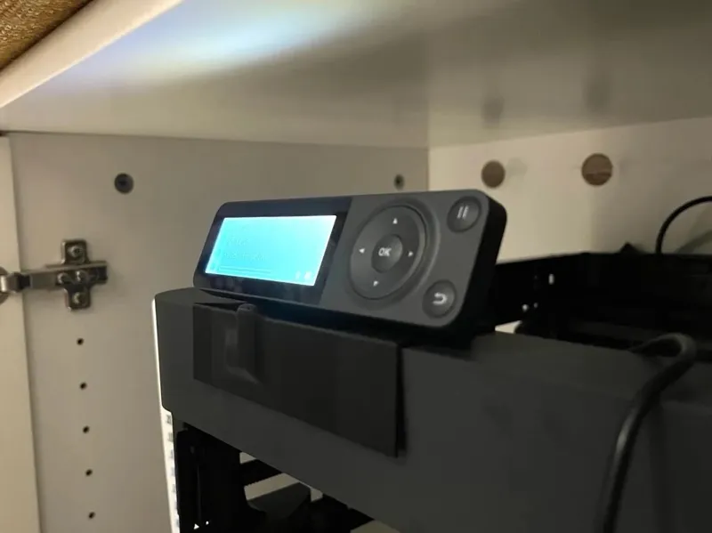 P1P clip-on top screen mount 