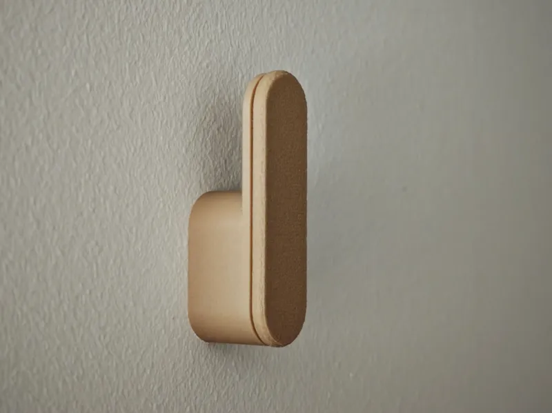 Wall hanger