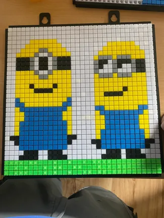 PIxelbild Minions 