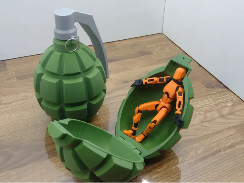 Grenade style gift capsule (polish vodka and more)