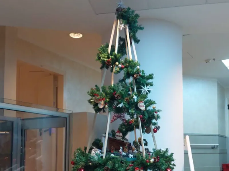 Minimal Christmas Tree