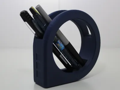 Circle pen stand