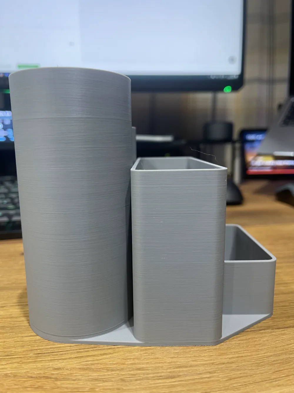 Simple 3D modeling tool organiser by AlexMiller - MakerWorld