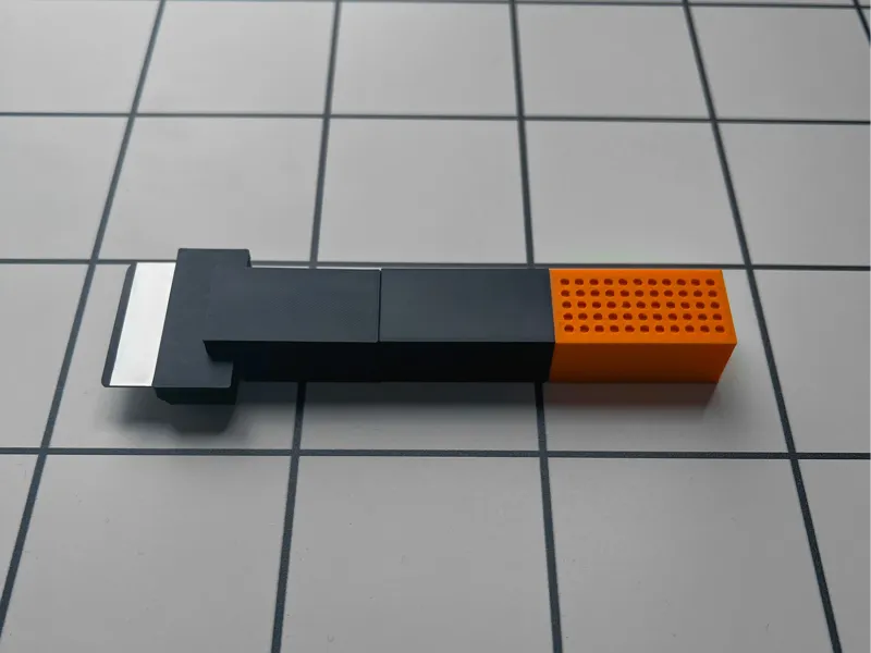 Minimalistic Bed Scraper