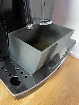 Delonghi Magnifica S cup
