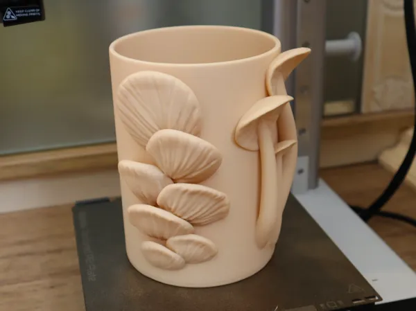 https://makerworld.bblmw.com/makerworld/model/USaa8e2bd5652523/design/2024-07-10_62adf6be6f403.png
