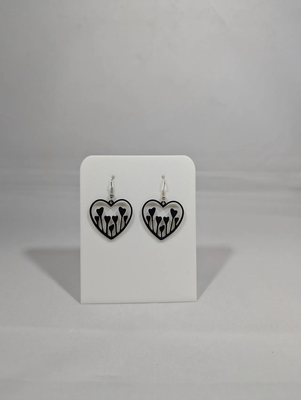 Flower heart earrings view 4