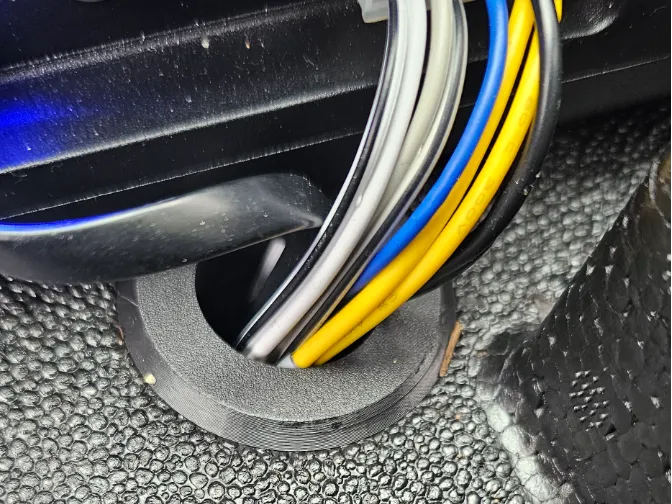 Car Audio polystyrene Grommet 25mm centre bore