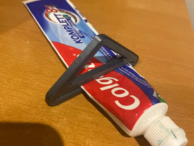 Toothpaste squeezer