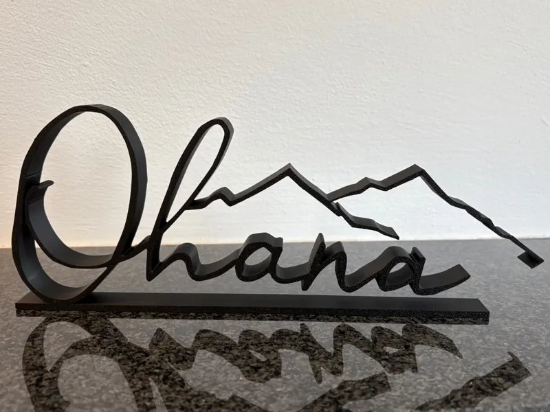 Ohana Schriftzug mit Bergen