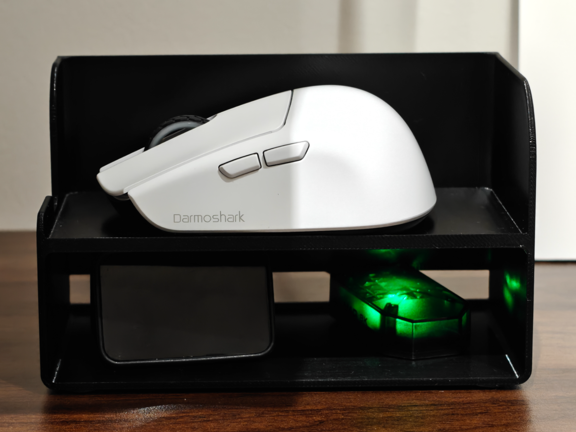 Miniatura 1 do modelo 3D 桌面鼠标托架 接收器收纳 置物架