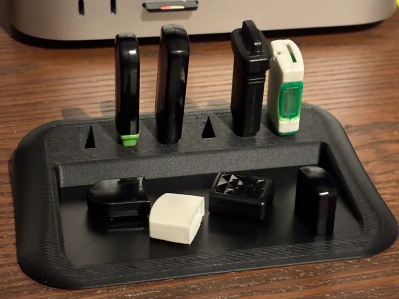 USB stick organizer / holder