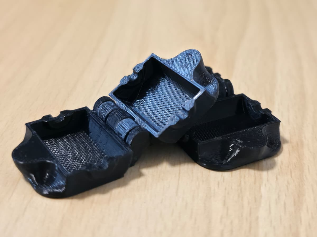 Filament dust filter - 5x2 magnet in place NO GLUE