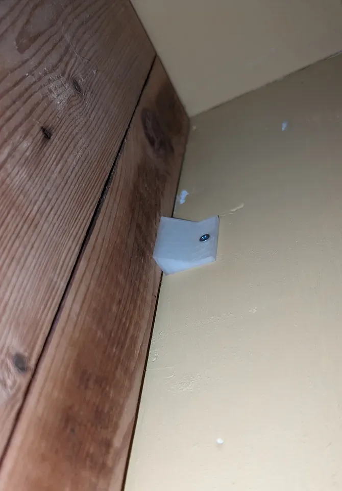 Cale de porte à vis unique