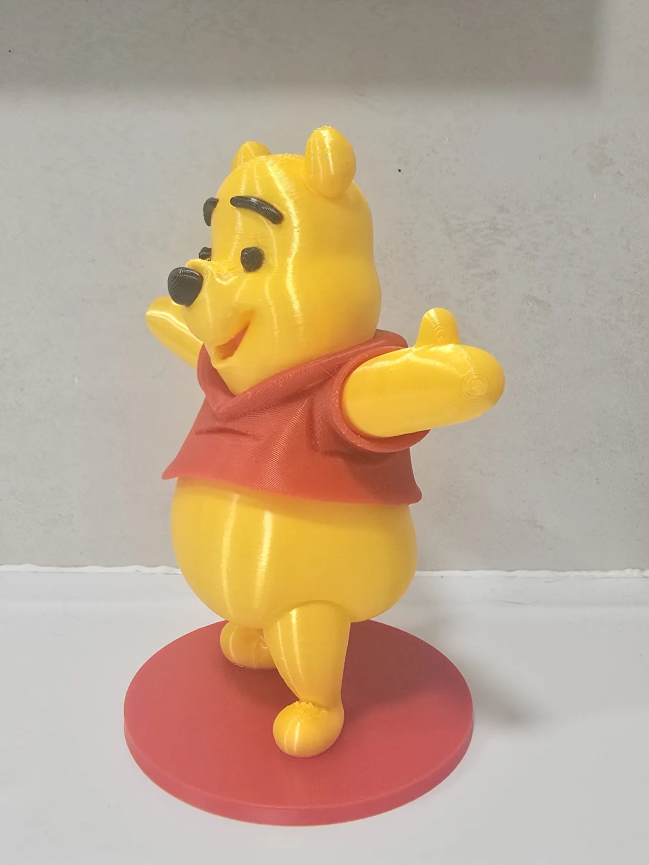 Winnie the Pooh: ¡Un Abrazo para tu Escritorio! view 2