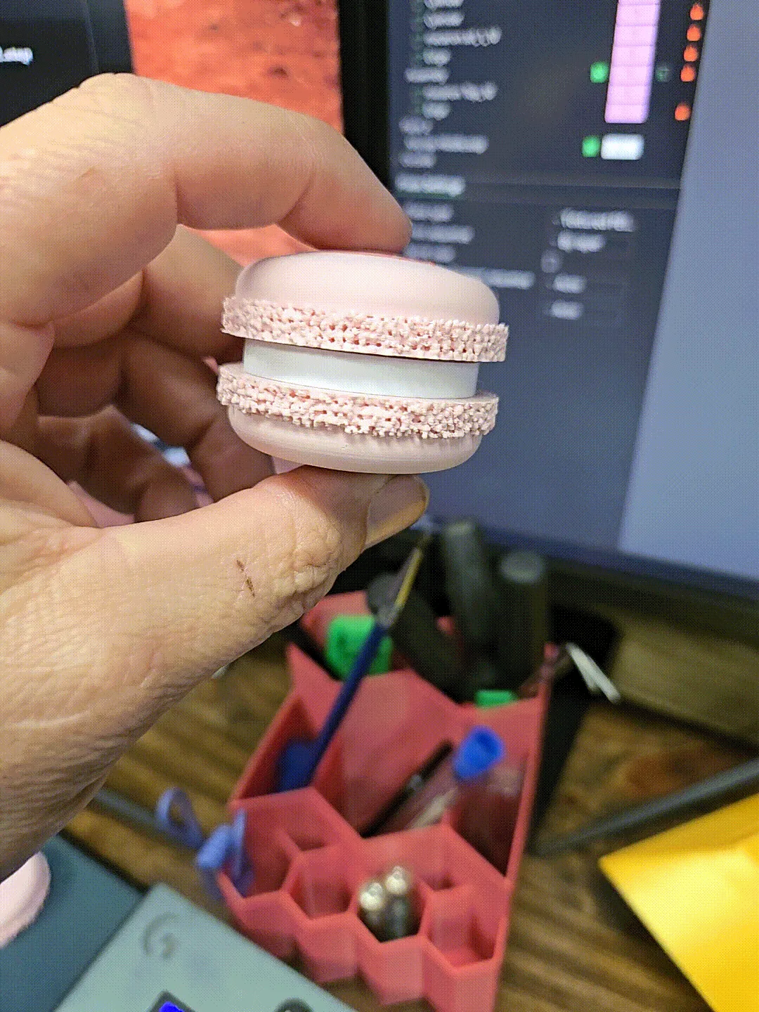 Valentine Macaron Fidget Clicker view 4