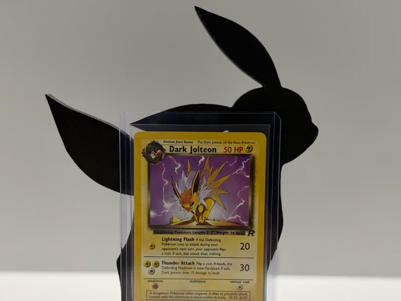 Umbreon Card Stand