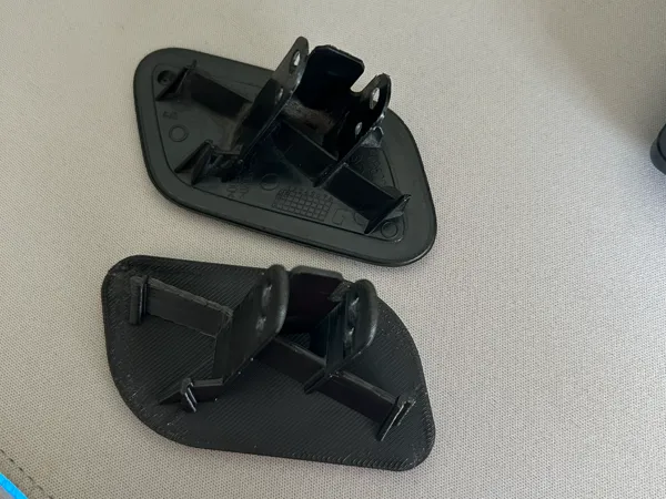 Cache de lave-phare pour Peugeot 5008