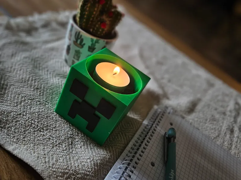 Schöner Kleiner Creeper Kopf als Teelicht Halter