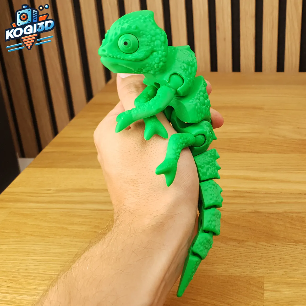 Print in Place Articulated Flexy Chameleon view 3