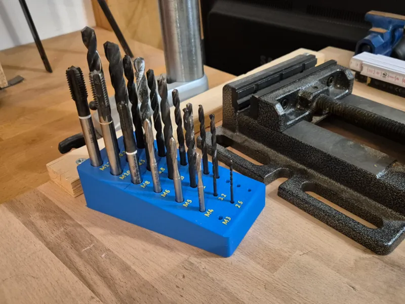 Drill bit organizer small (Desktop Version)