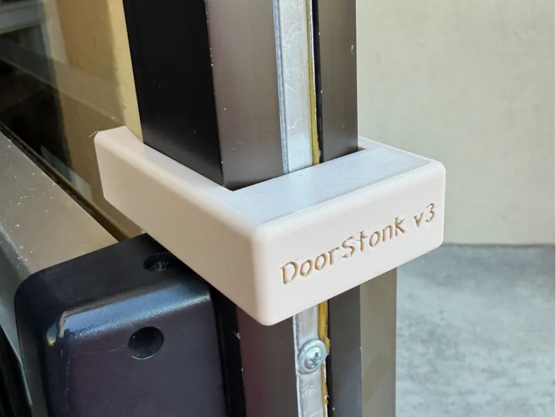 Doorstonk v3 doorstop
