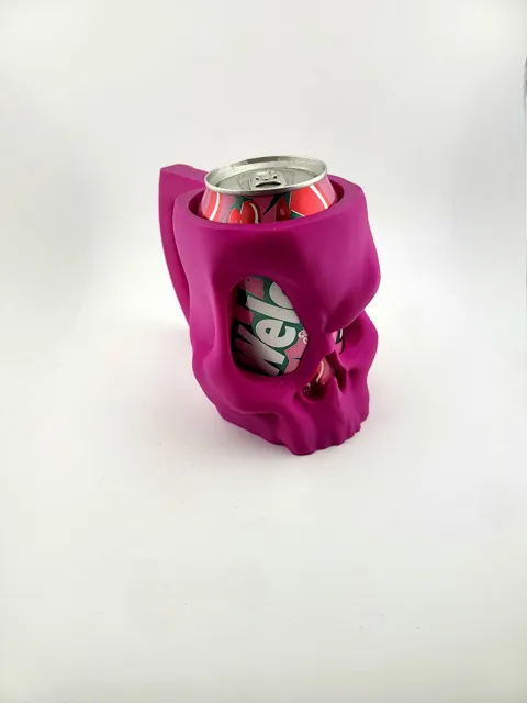 mad skull cup holder view 3