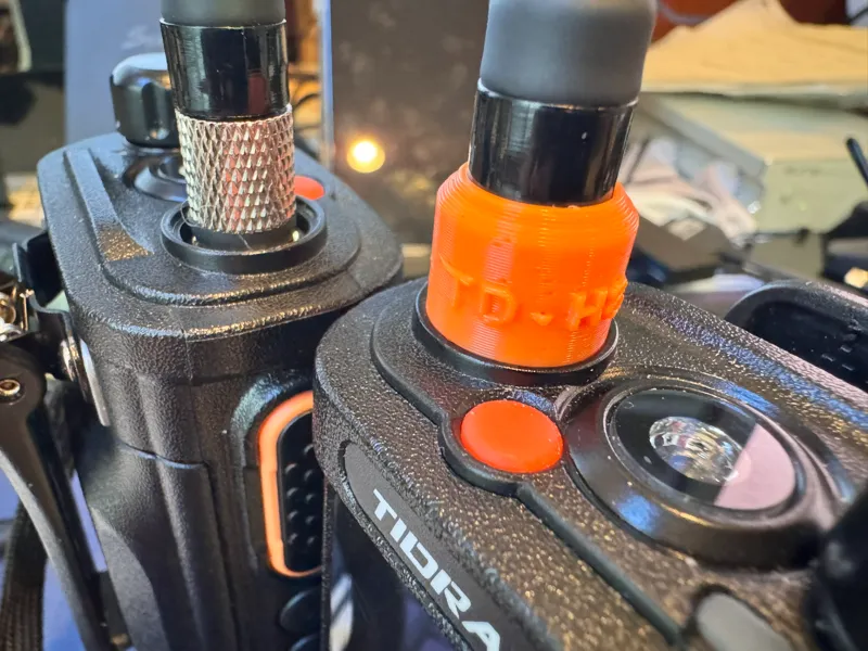 TIDRADIO TD-H8 Smiley Antenna Spacer