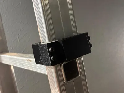 Modular ladder support