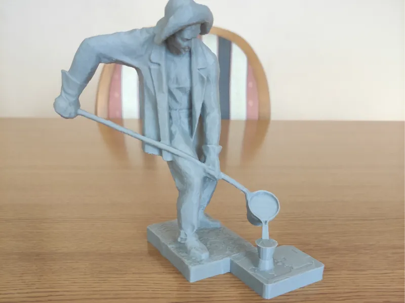 moulder statue 2
