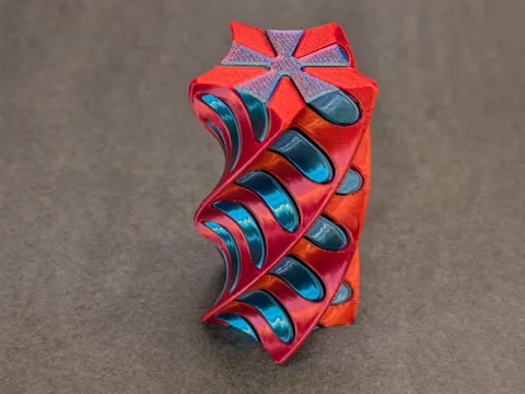 Objeto manipulable: Impossible Passthrough Spiral - Free to Sell — referencia de MakerWorld