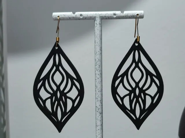 Aretes Llama Eterna